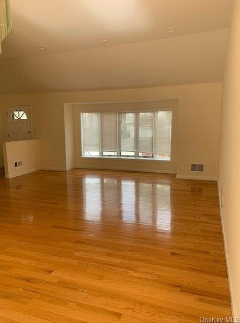 111 Darling Ave, New Rochelle, NY 10804