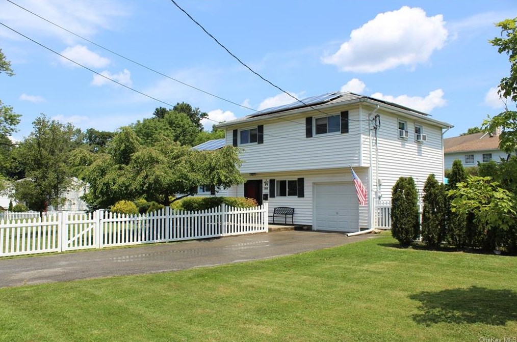 144 Bradhurst Ave, Hawthorne, NY 10532
