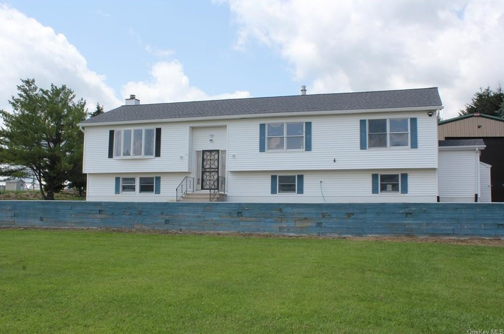 286 Cricket Hill Rd, Dover Plains, NY 12522