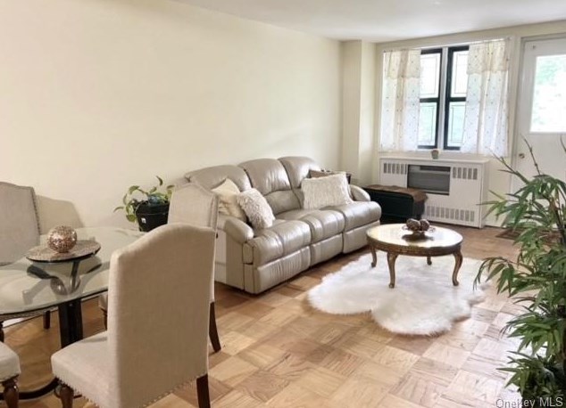 60 Barker St #318, Mount Kisco, NY 10549