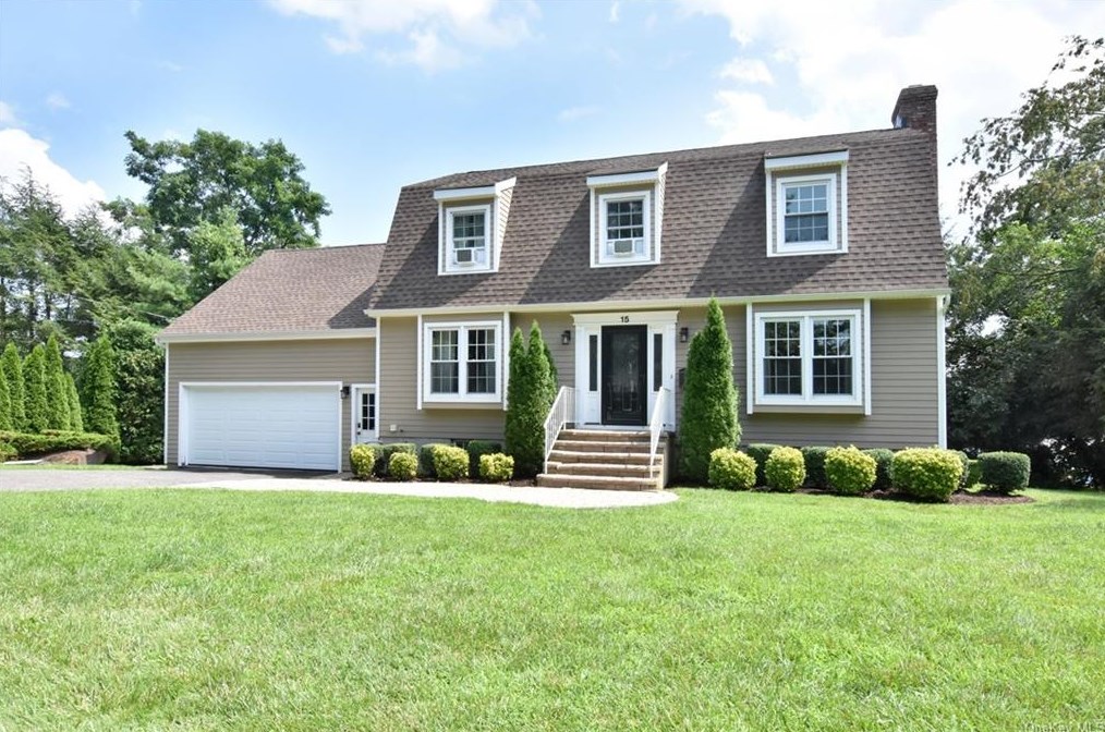 15 Indian Trail, New Rochelle, NY 10804