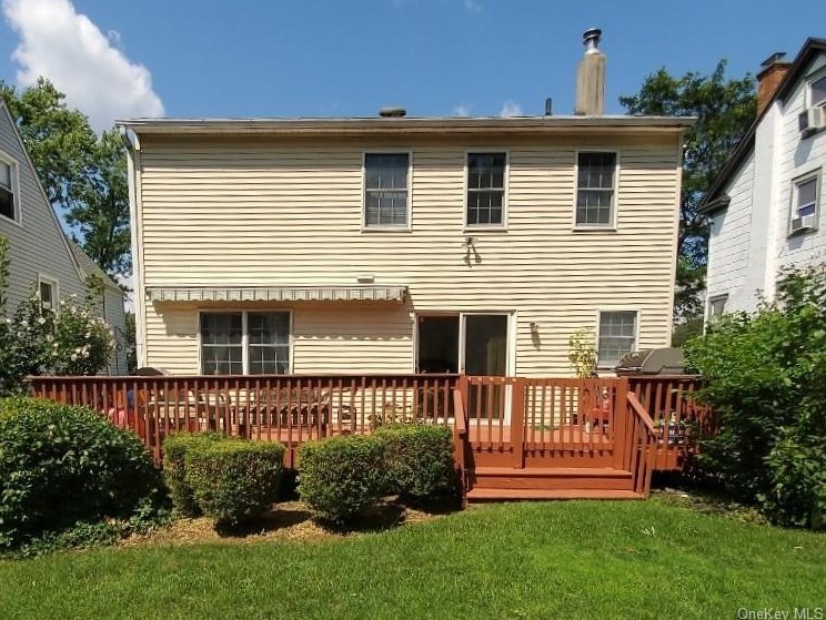 26 Lee Ave, Scarsdale, NY 10583