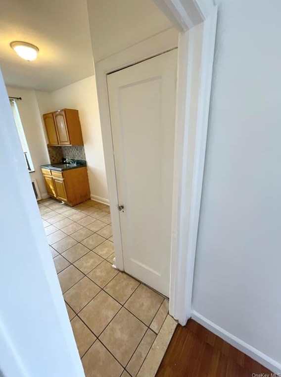 707 E 189th St, Bronx, NY 10458