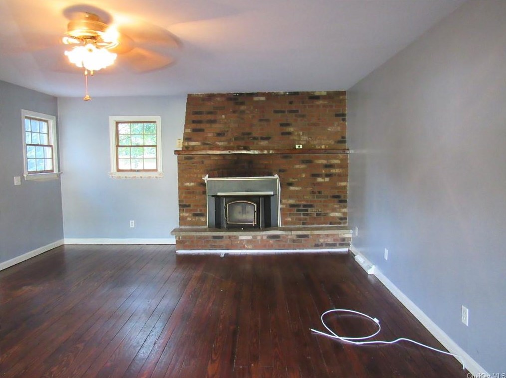 52 James Rd, Monroe, NY 10950-4319