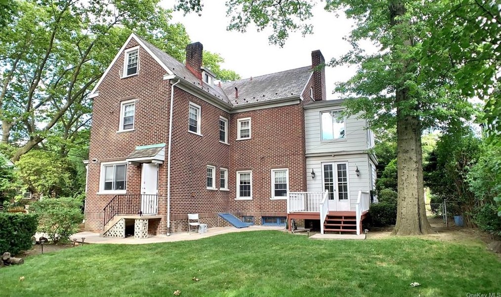 70 Frederick Pl, Mount Vernon, NY 10552
