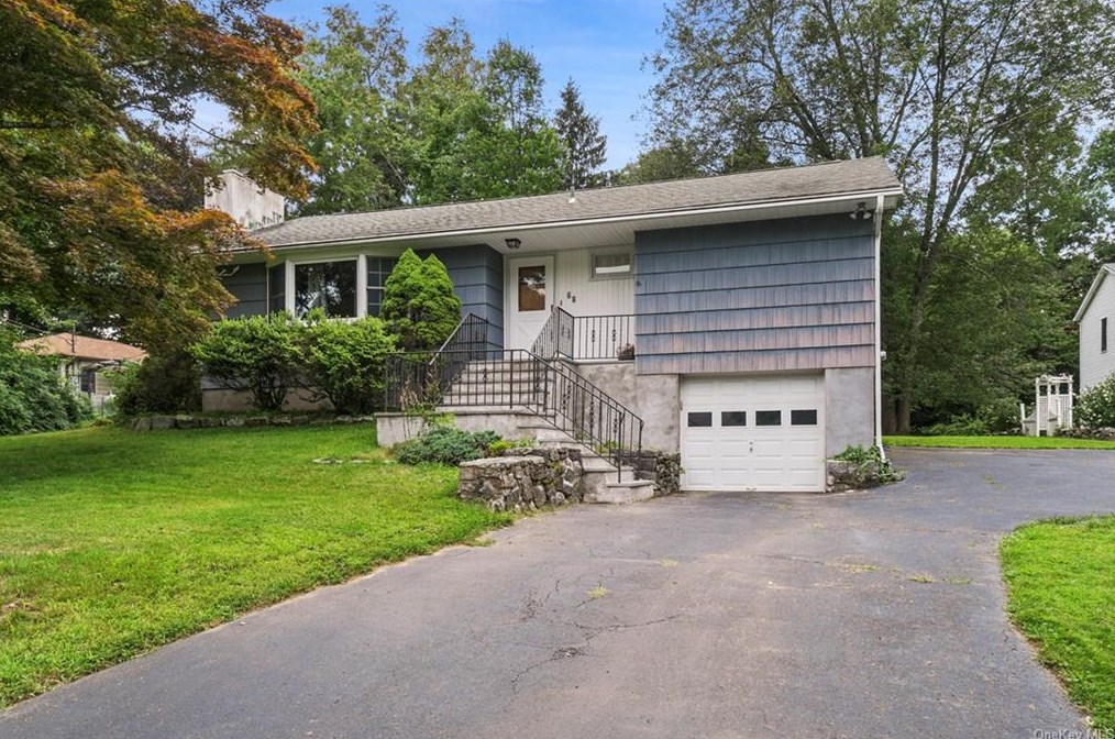 68 Albion Oval, Mahopac, NY 10541