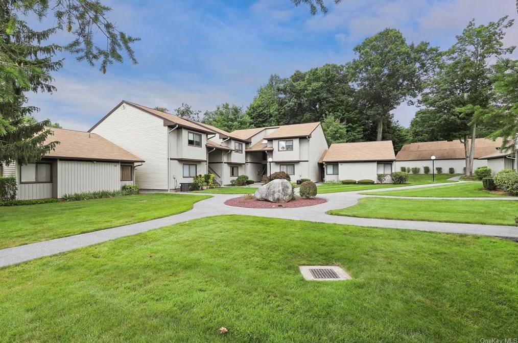 120 Columbia Ct #a, Yorktown Hgts, NY 10598