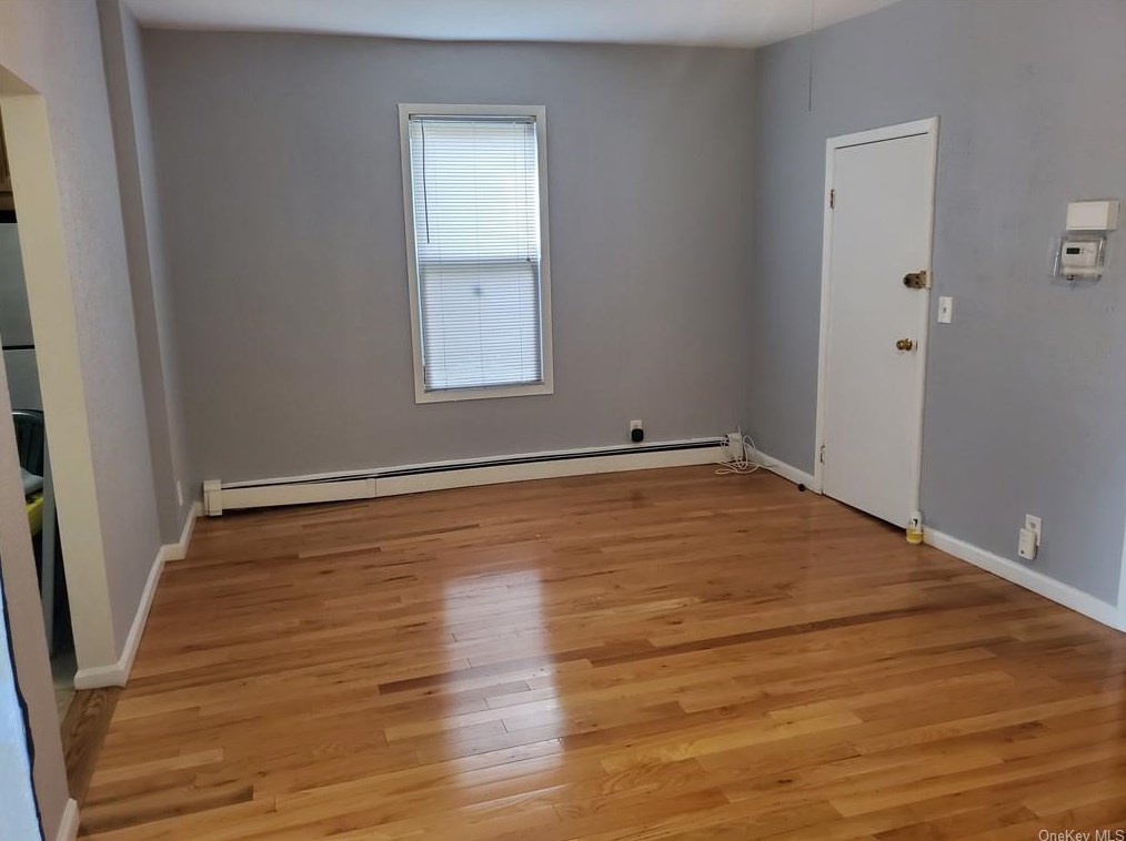 454 S 10th Ave, Mount Vernon, NY 10550