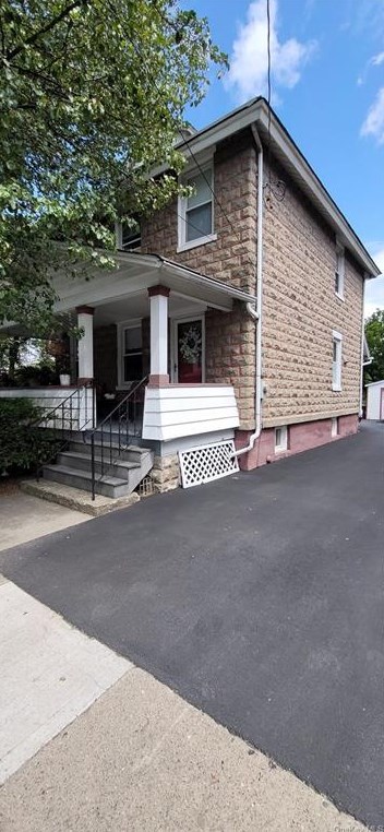 88 West St, Newburgh, NY 12550-4220