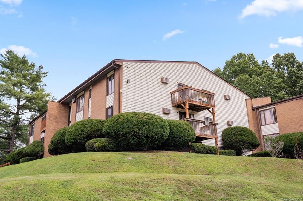 3 Hook Rd #55g, Poughkeepsie, NY