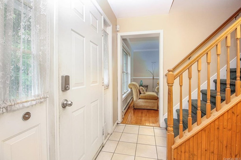 34 Valley View Rd, Cortlandt Manor, NY 10567-1239