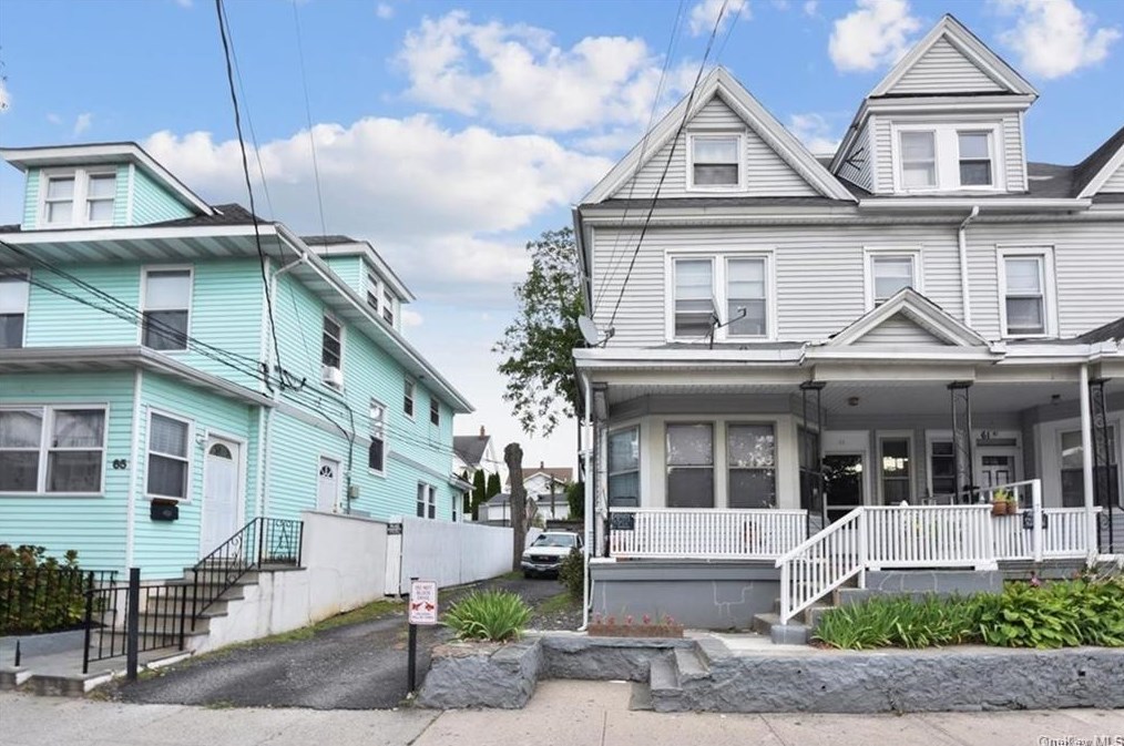 61 Poningo St, Rye Brook NY  10573-4011 exterior