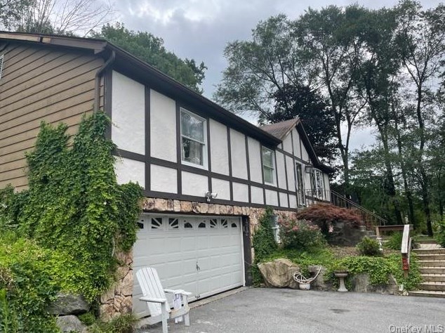 472 Fair St, Kent Lakes, NY 10512