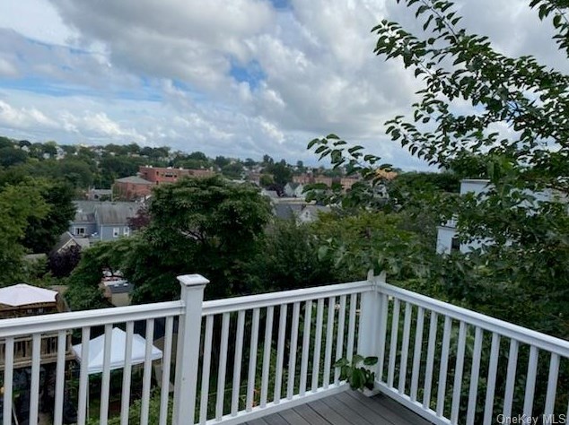 72 Edgewood Ave, Yonkers NY  10704-2439 exterior