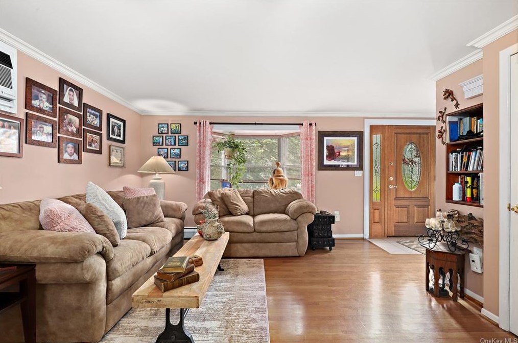 156 Maple St, Croton On Hudson, NY 10520-2322