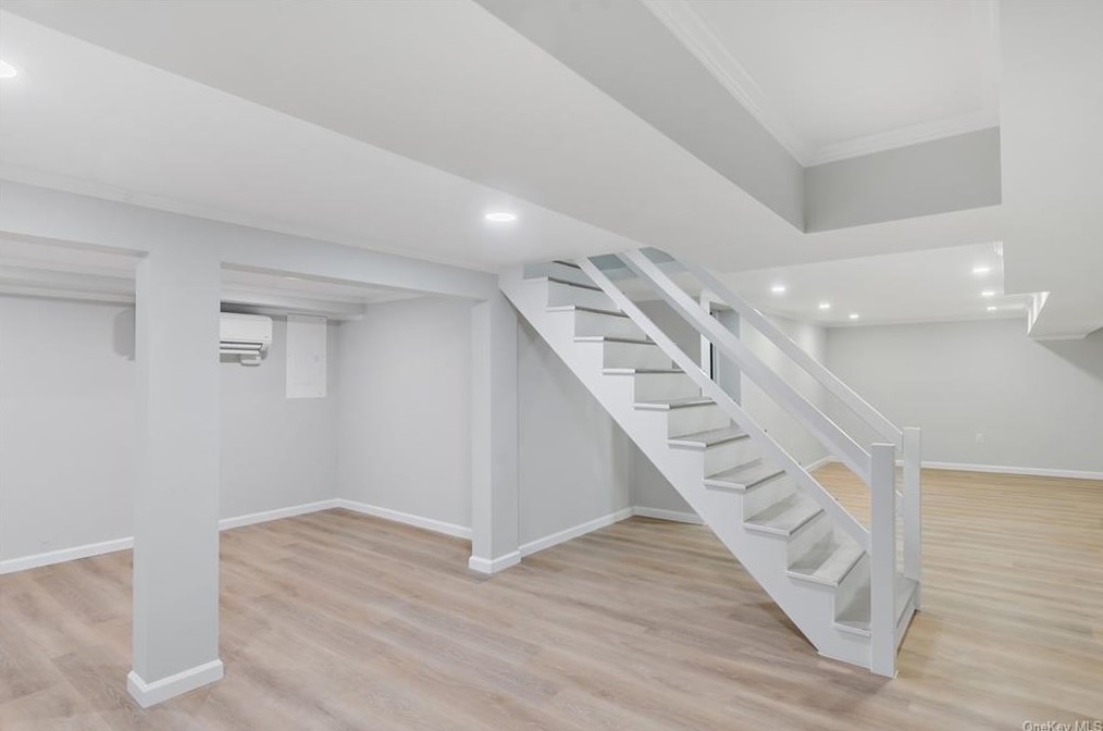 170 Heights Dr, Yonkers NY  10710-2432 exterior