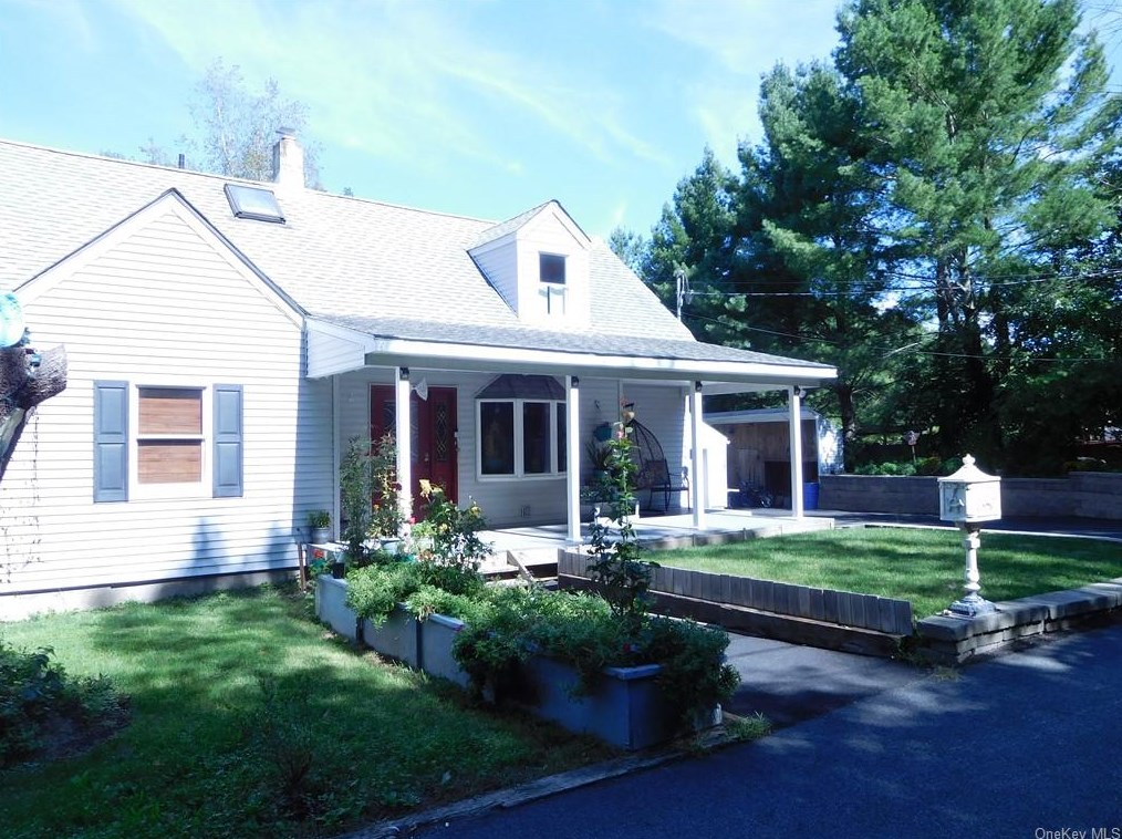 56 Post Rd, Sloatsburg, NY 10974