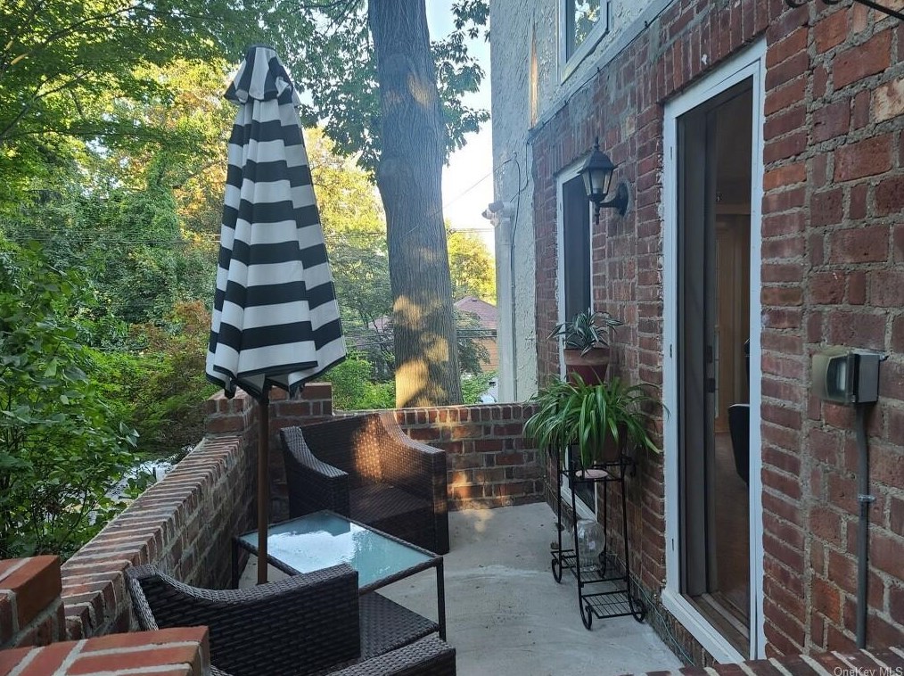 16 Broadway, Dobbs Ferry NY 10522-2852 exterior