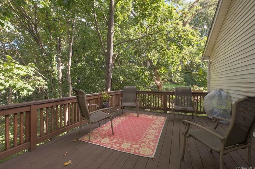 1634 Prospect Ter, Peekskill NY 10566-4833 exterior