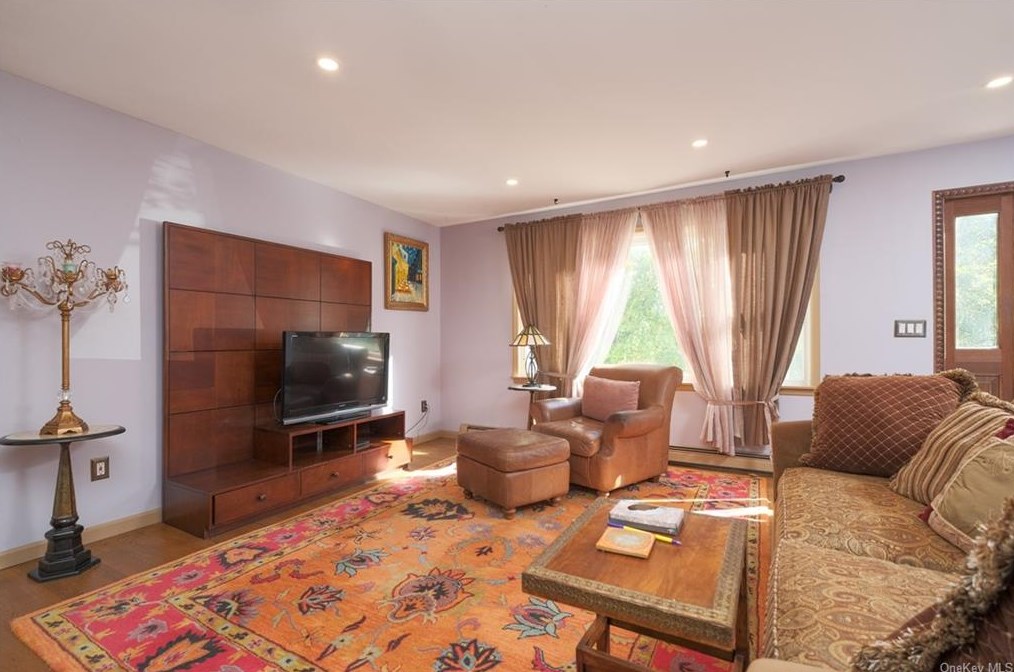 1634 Prospect Ter, Peekskill NY 10566-4833 exterior