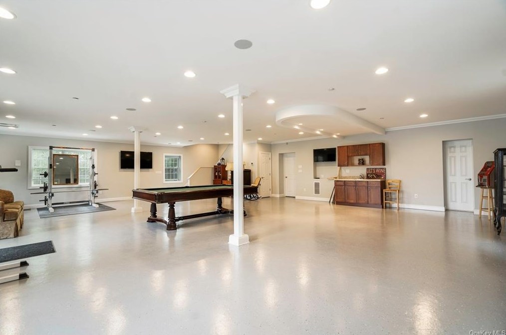 86 High St, Yonkers NY 10706-3934 exterior