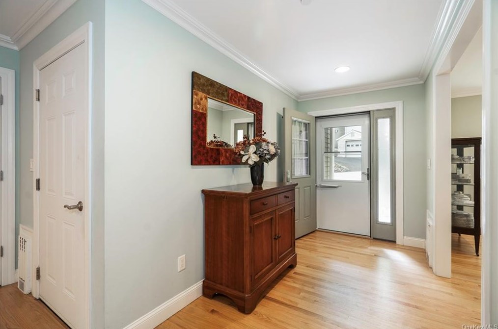 86 High St, Yonkers NY 10706-3934 exterior