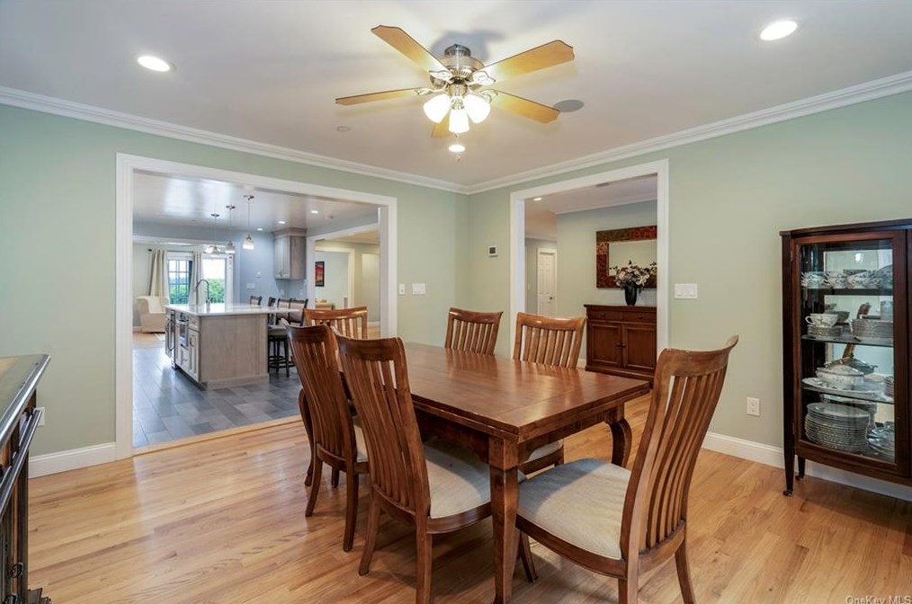 86 High St, Yonkers NY 10706-3934 exterior