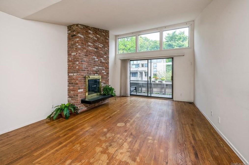 216 Purchase St, Rye, NY 10580-2100