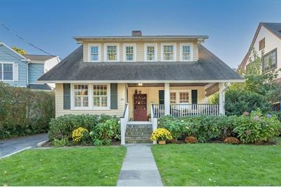 36 Lansdowne Drive - Photo 1