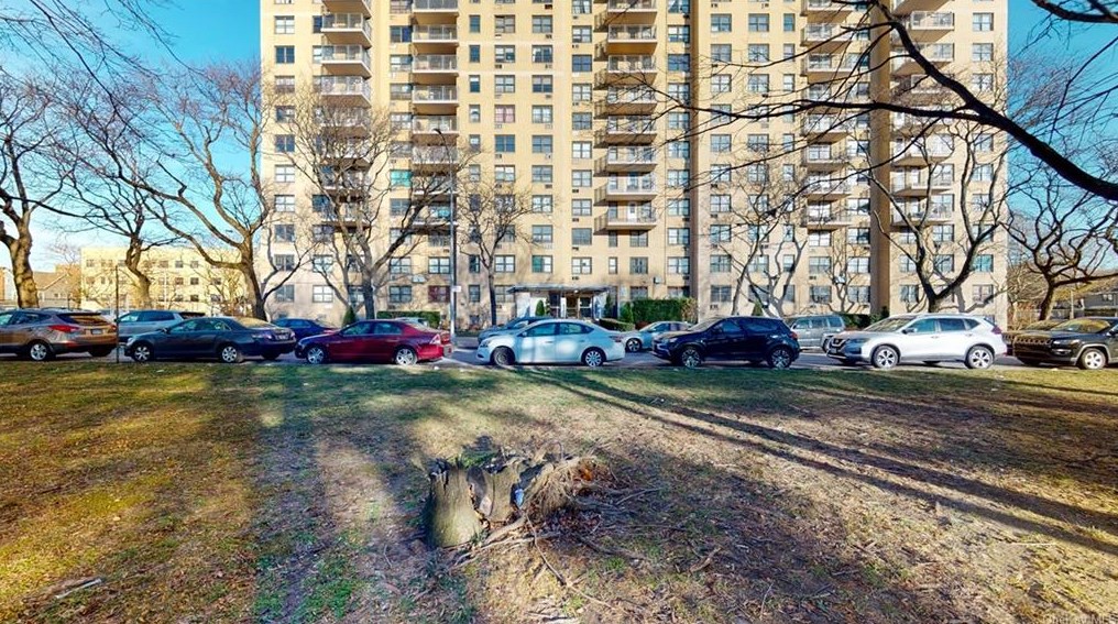 920 Metcalf Ave #5a, Bronx, NY 10473