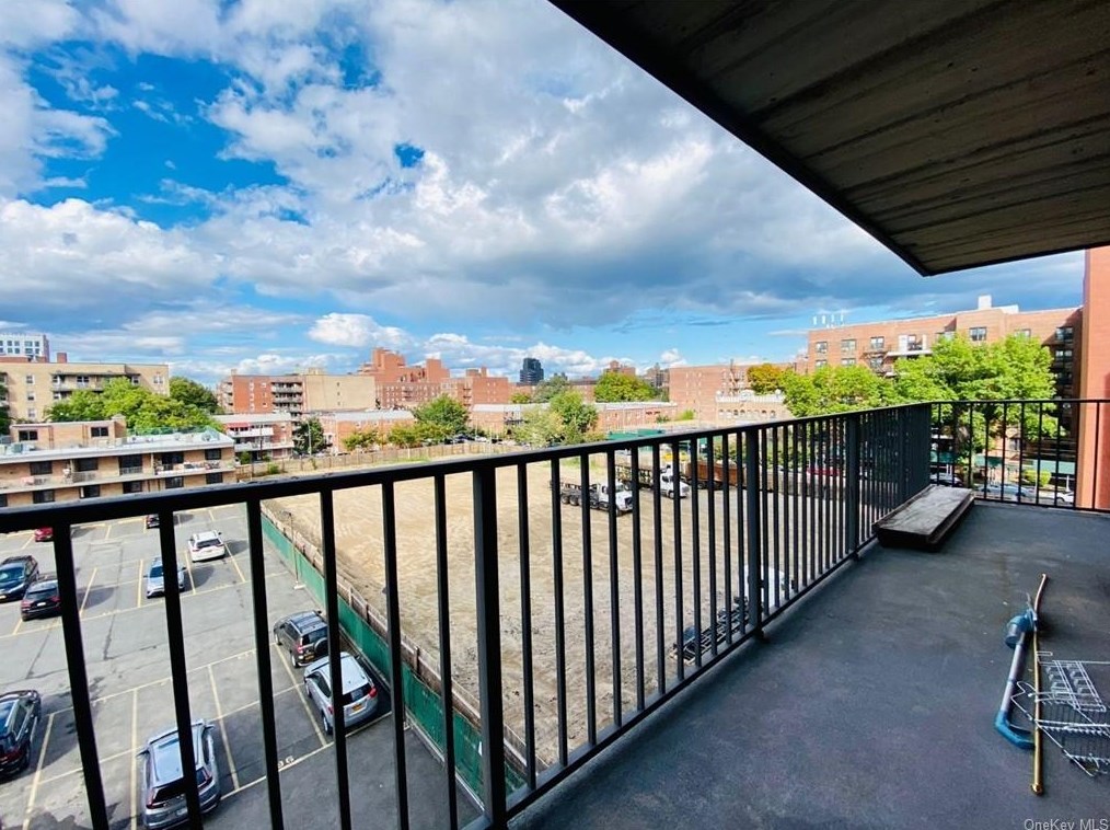 14351 Roosevelt Ave Apt 5j, Flushing, NY
