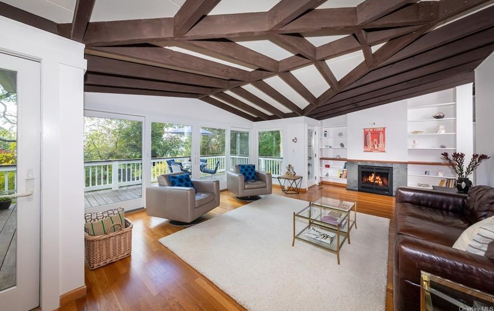 37 Colonial Ave, Dobbs Ferry, NY 10522-2901