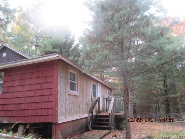 153 Mt Prosper Rd, Wurtsboro, NY 12790-3003