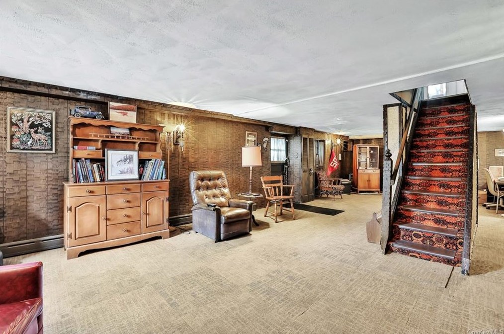 132 Ridgewood Ave, Yonkers NY 10704-2304 exterior