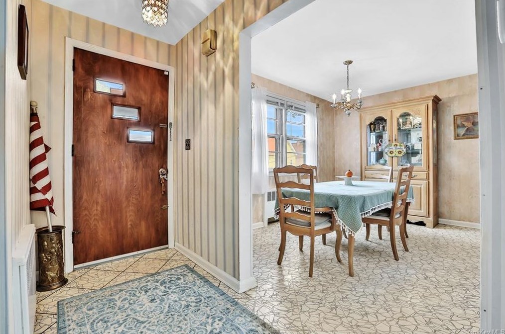 132 Ridgewood Ave, Yonkers, NY 10704-2306
