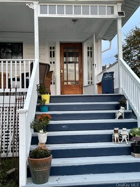323 Simpson Pl, Peekskill, NY 10566-4521