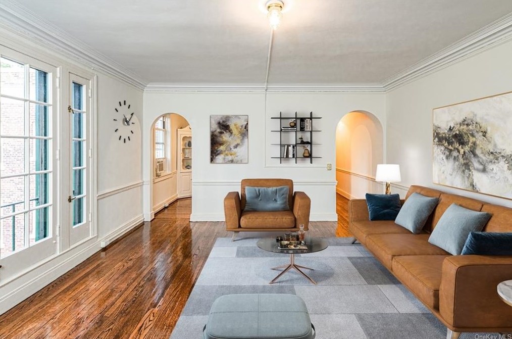 12 Brooklands, Yonkers, NY 10708-3538