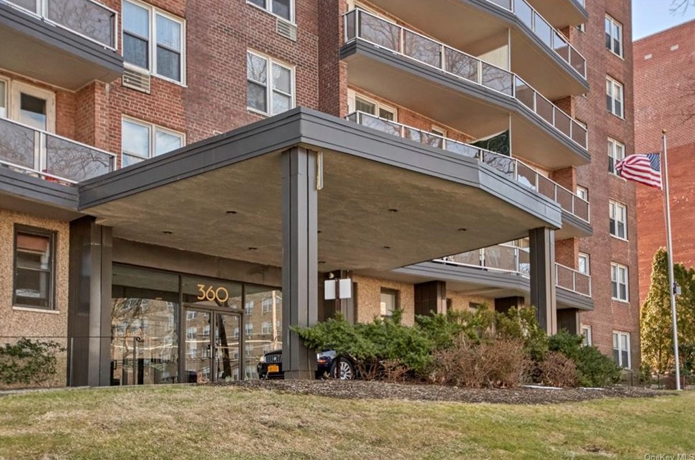 360 Westchester Ave #203, Rye Brook, NY 10573