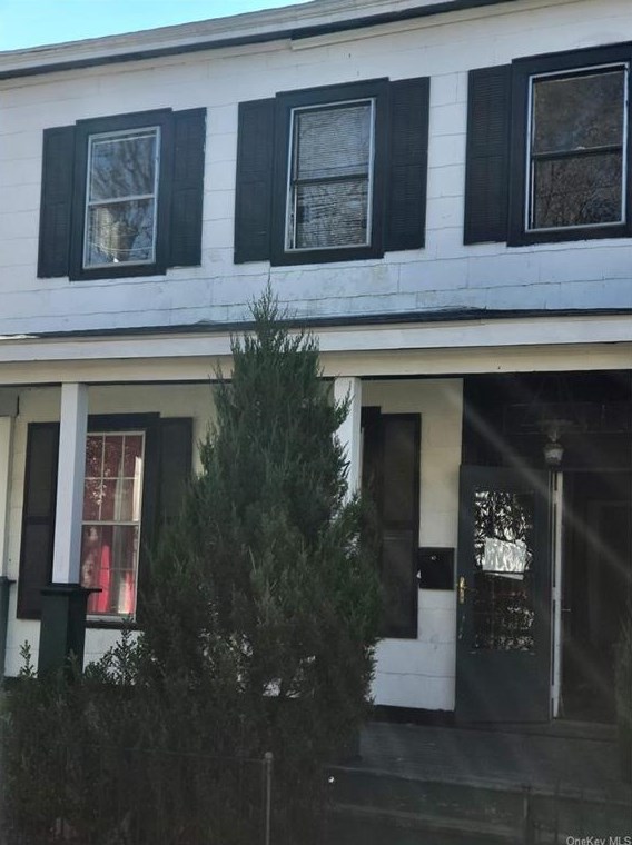 17 Broome St, Port Jervis, NY 12771-1908