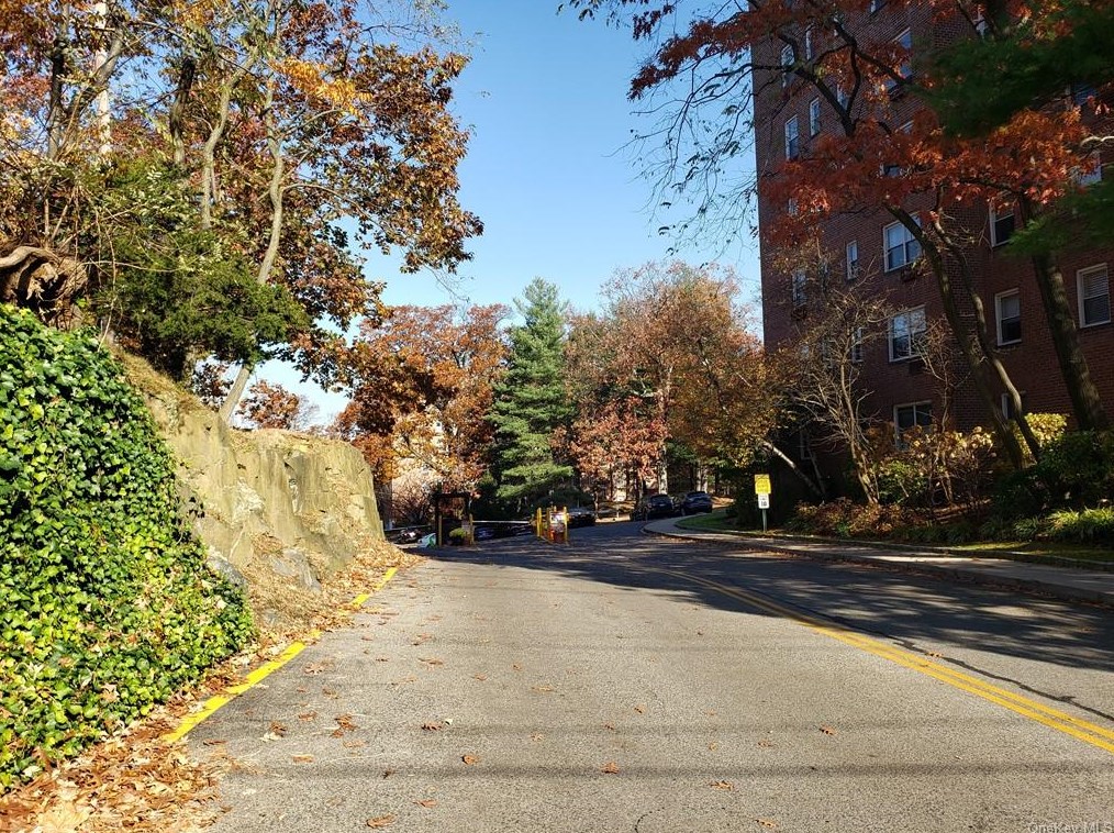 615 Palmer Rd #803, Yonkers, NY 10701