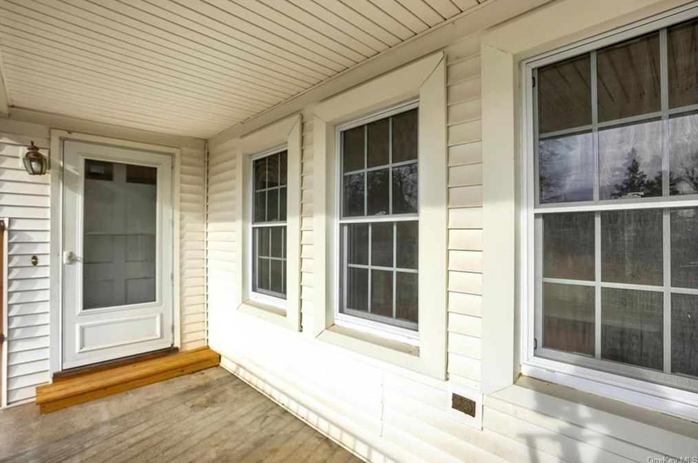 72 Thompson Ave, Croton On Hudson, NY 10520-2626