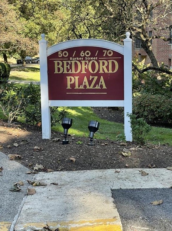 70 Barker St #308, Mount Kisco, NY 10549
