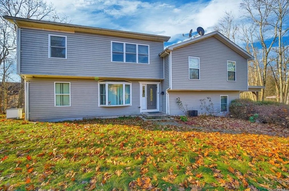 14 Dog Patch Rd, South Fallsburg, NY 12779-5406
