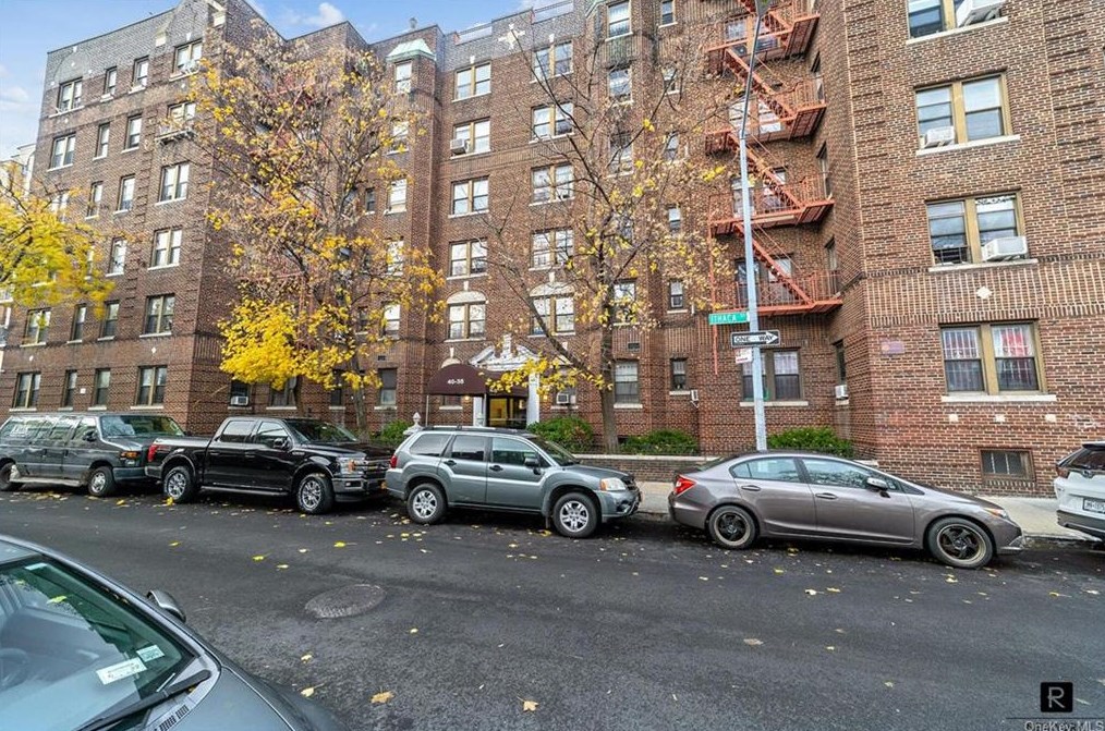 40-35 Ithaca St, Flushing NY  11379-1430 exterior