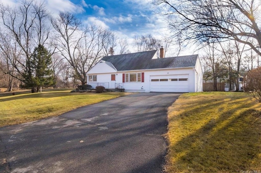 44 Orlich Rd, Red Hook, NY 12571