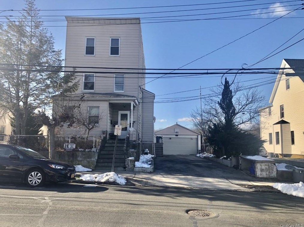 76 Crotona Ave, Harrison, NY 10528-3151