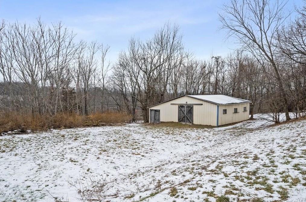 272 Arcadia Rd, Goshen NY  10924-5630 exterior