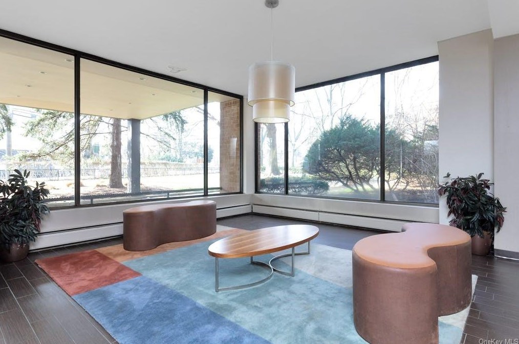 1101 Midland Ave, Yonkers NY  10708-6332 exterior