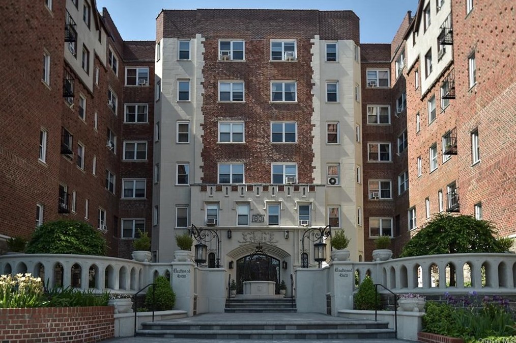 60 W Broad St #6-b, Mount Vernon, NY 10552