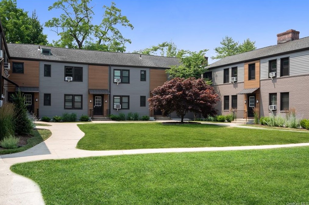8 Tappan Landing Rd #33a, North Tarrytown, NY 10591